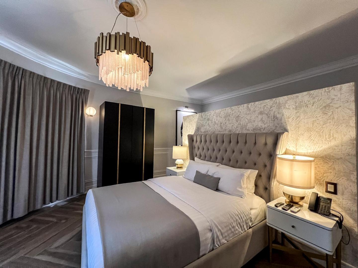 Hotel Mansion E Borbon Leon Ngoại thất bức ảnh