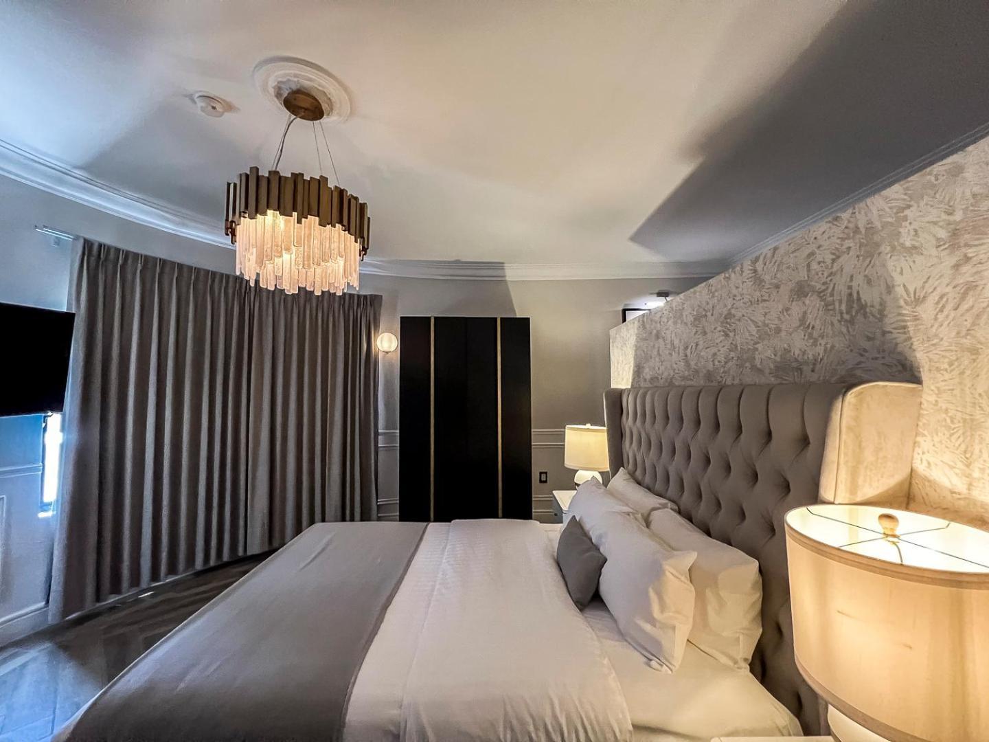 Hotel Mansion E Borbon Leon Ngoại thất bức ảnh
